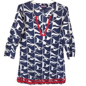 Vineyard Vines Tunic Top Womens S Navy Blue Geometric Flag Whale Tail Split Hem